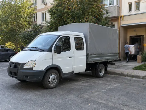 Машины 3–6 м · Грузовой автомобиль — перевозчик Грузоперевозки по Ставрополю и на межгород (24 часа), Ставрополь
